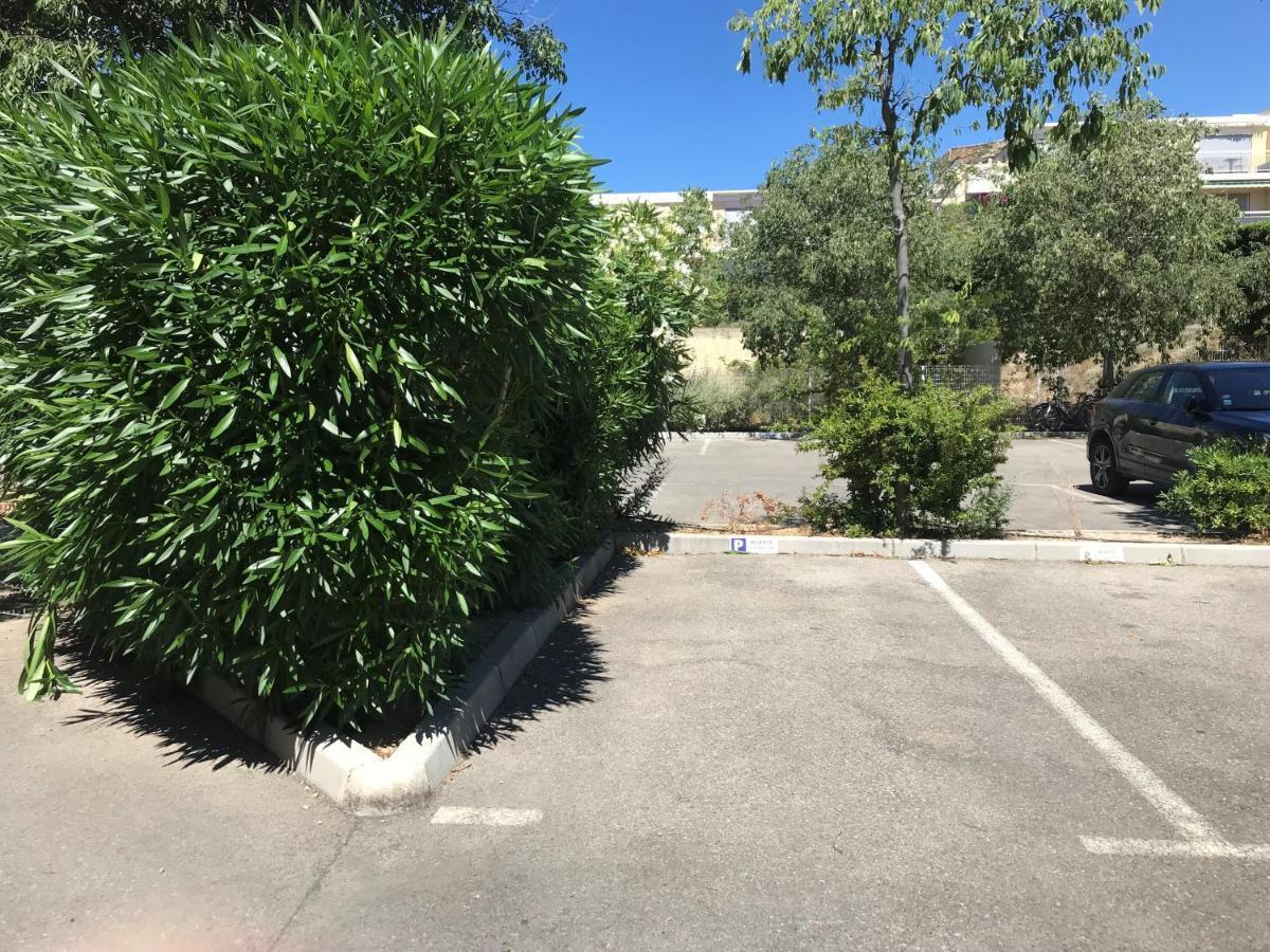 Les Terrasses Du Liouquet T2, Piscine , Parking , Mer A 150 M La Ciotat Kültér fotó